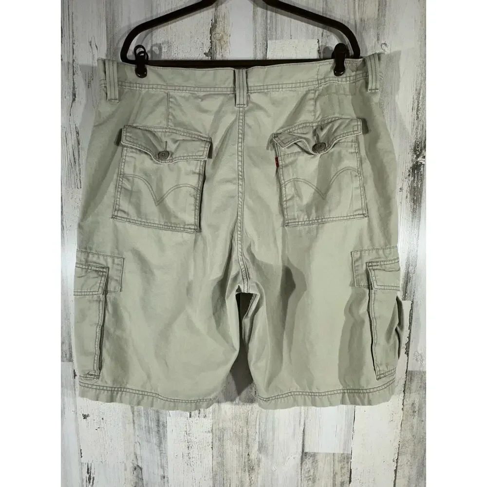 Levis Mens Cargo Shorts Size 42‎ (41